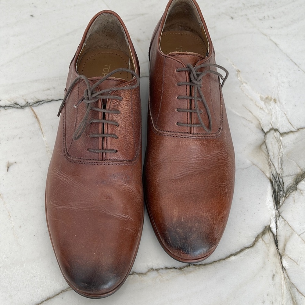 Brown men dress shoes